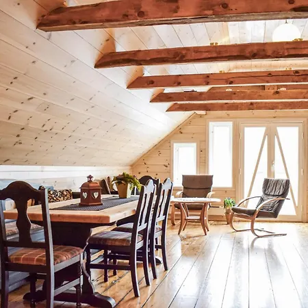 Vakantiehuis Front In With Sauna *